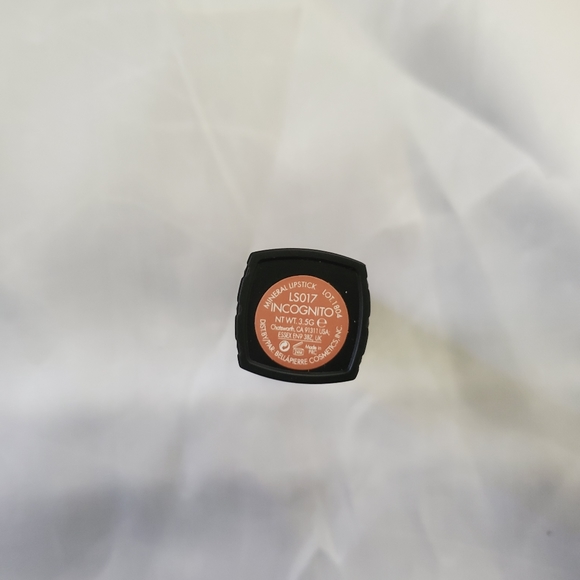 BELLA PIERRE LIPSTICK BUNDLE NWT - Picture 2 of 4